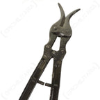 Close-up of compound pivot mechanism on Swedish army wire cutters