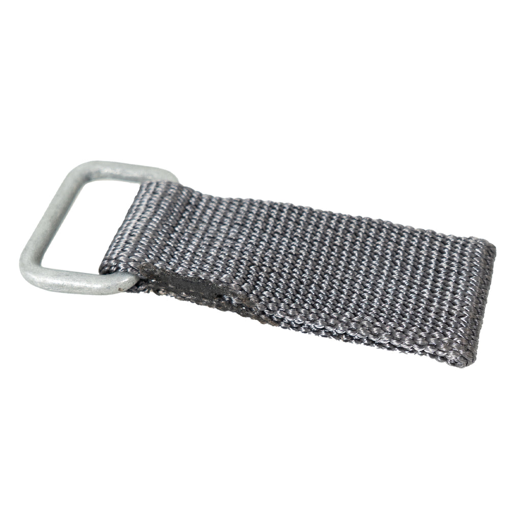 A single DDR Koppelschlaufen belt keeper angled to show the folded, heavy-duty stitching and galvanized steel hardware.