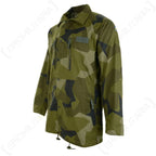 Swedish Army M90 lightweight jacket showing chest pockets and sleeve flag patch