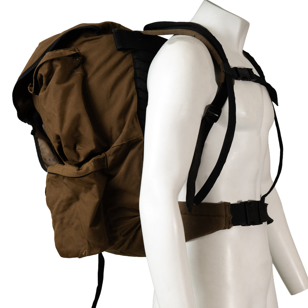 Side profile of the South African military Pattern 83 rucksack showing S-shaped padded shoulder straps and the integrated padded kidney belt.