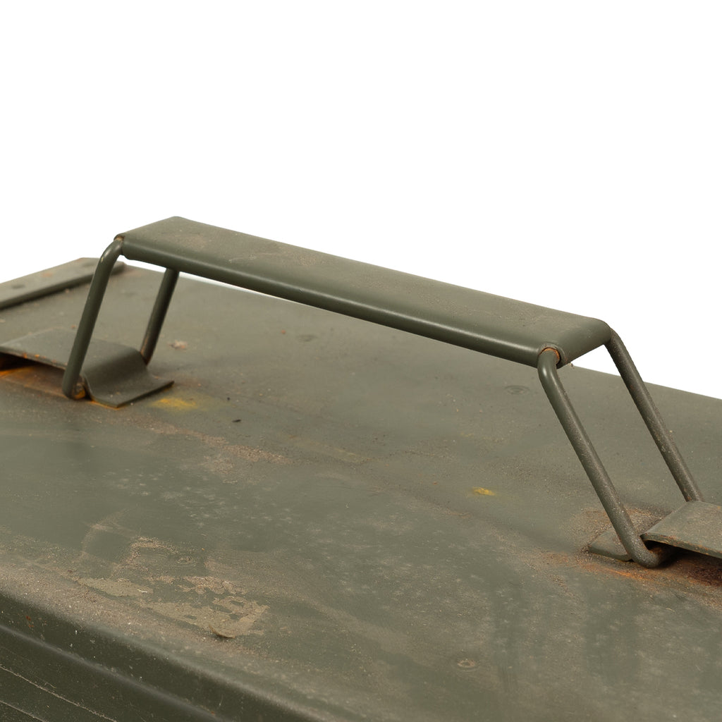 Top view of the Italian Army NATO ammunition box, highlighting the integrated carry handle and durable metal lid.