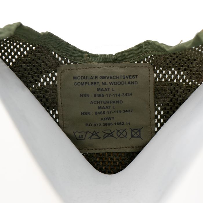 Original Dutch Army issue label tag with NSN 8465-17-114-3434 and manufacturer ARWY