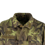 Detailed view of the M95 field jacket collar featuring folded fabric and reinforced construction.
