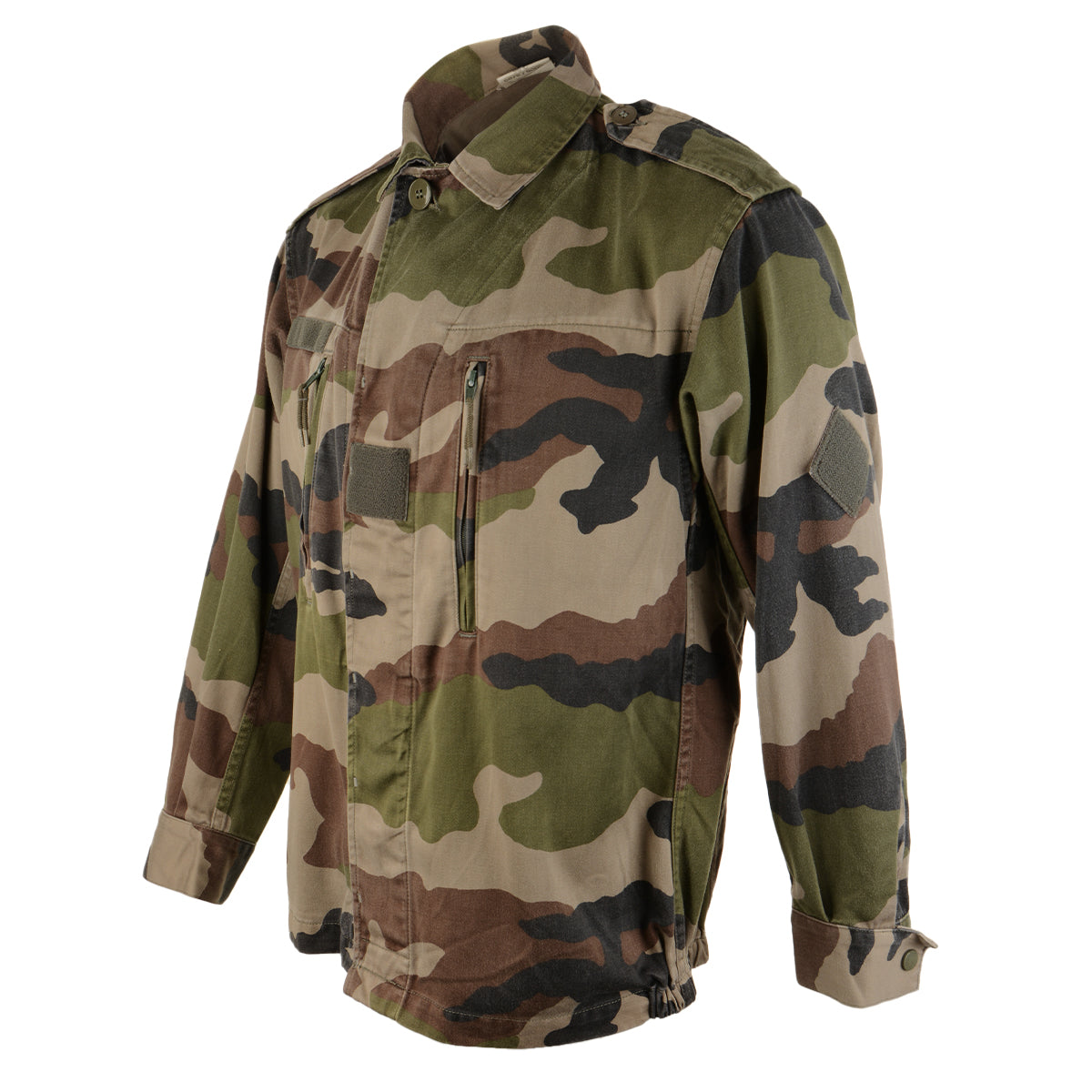Front three-quarter view of a French F2 combat jacket in CCE woodland camouflage with zipped chest pockets and military epaulets.