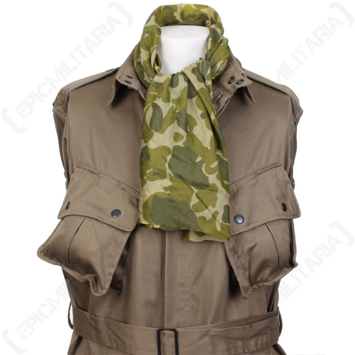 Front view of US Army airborne camouflage parachute scarf worn on combat tunic