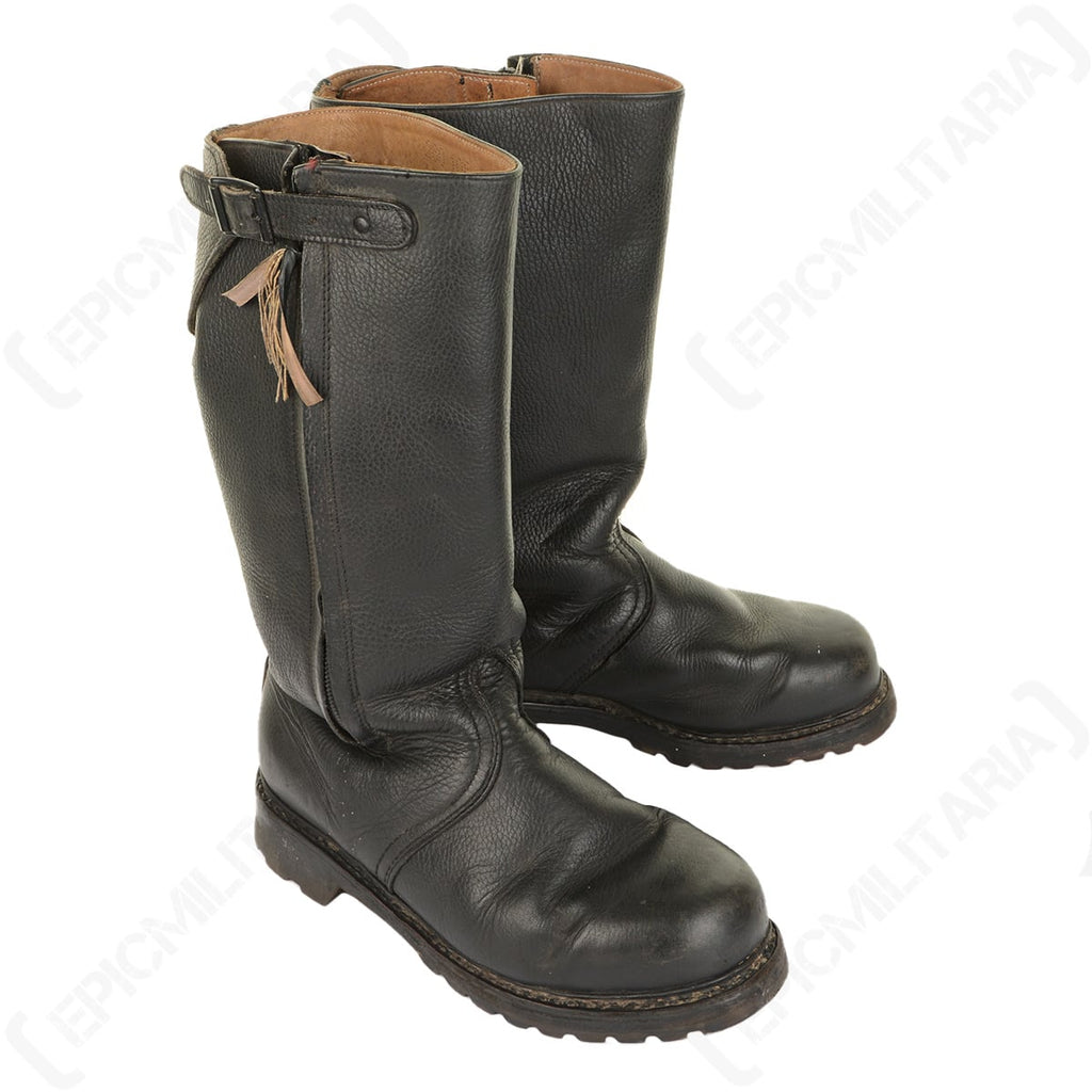 Pair of original 1980s German Bundesmarine black leather jackboots with calf buckles and side zips.