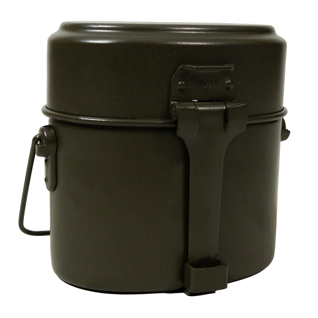 Original Italian Army mess tin set in olive drab, fully assembled with secure locking handle mechanism.