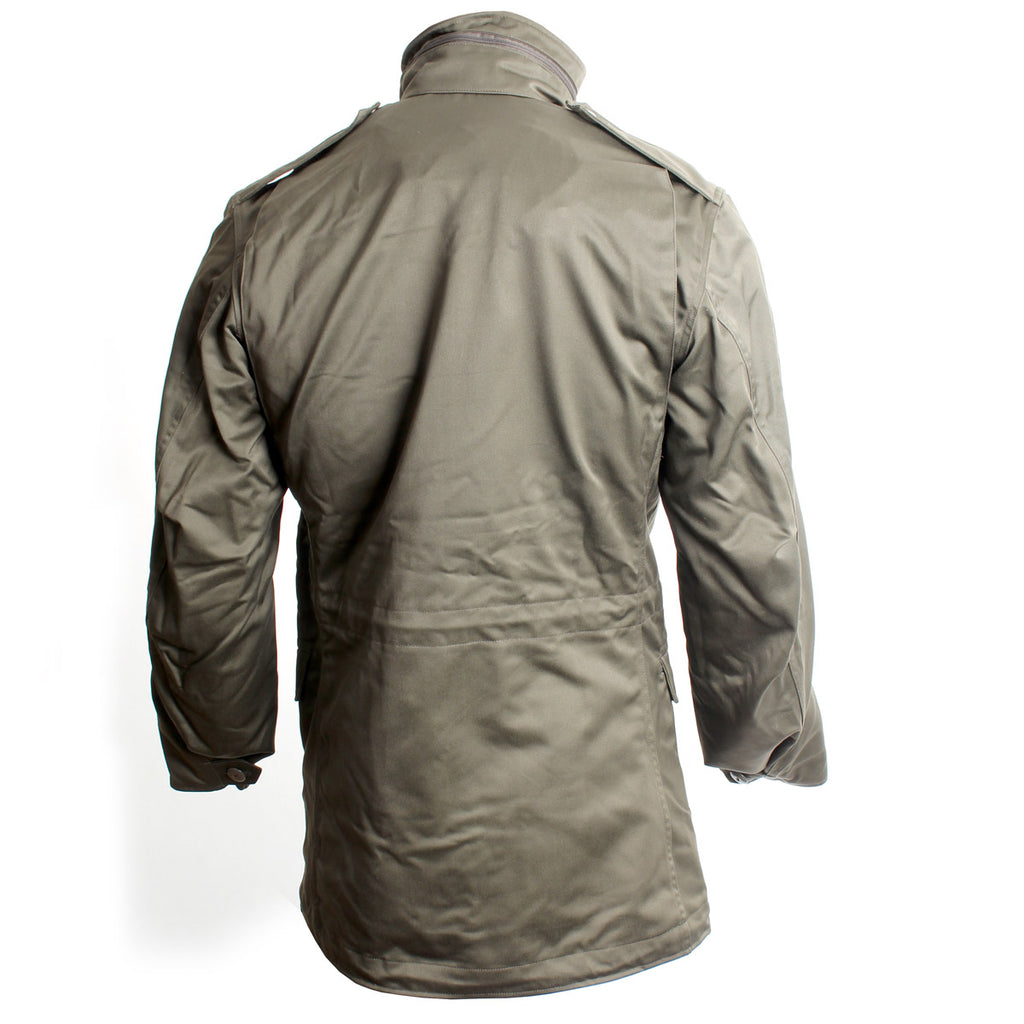 Rear view of the Austrian Bundesheer Feldjacke I, showcasing the durable polycotton blend in olive-brown.