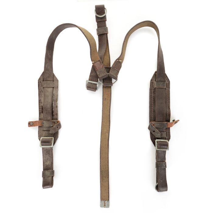 Original Russian web field suspenders in Grade 1 condition with adjustable straps