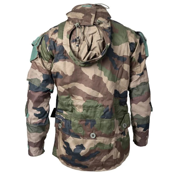 Back view of the FELIN T4 combat smock with attached hood and buttoned rear poachers pocket
