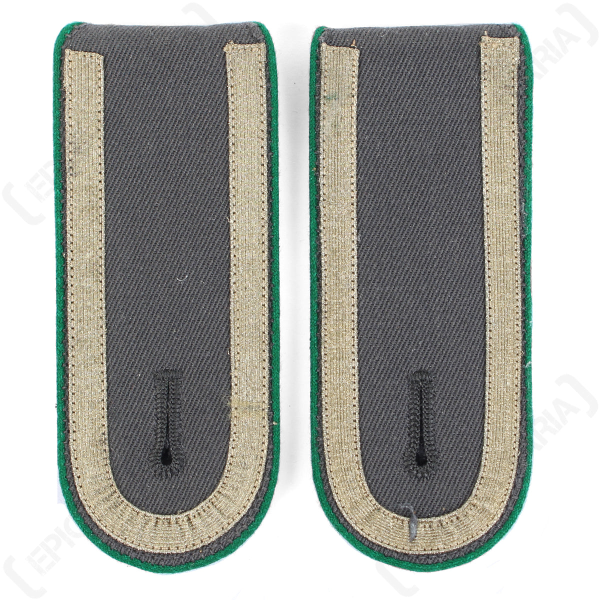 Pair of Bundeswehr Unteroffizier shoulder boards in dark grey fabric with green piping for branch identification.