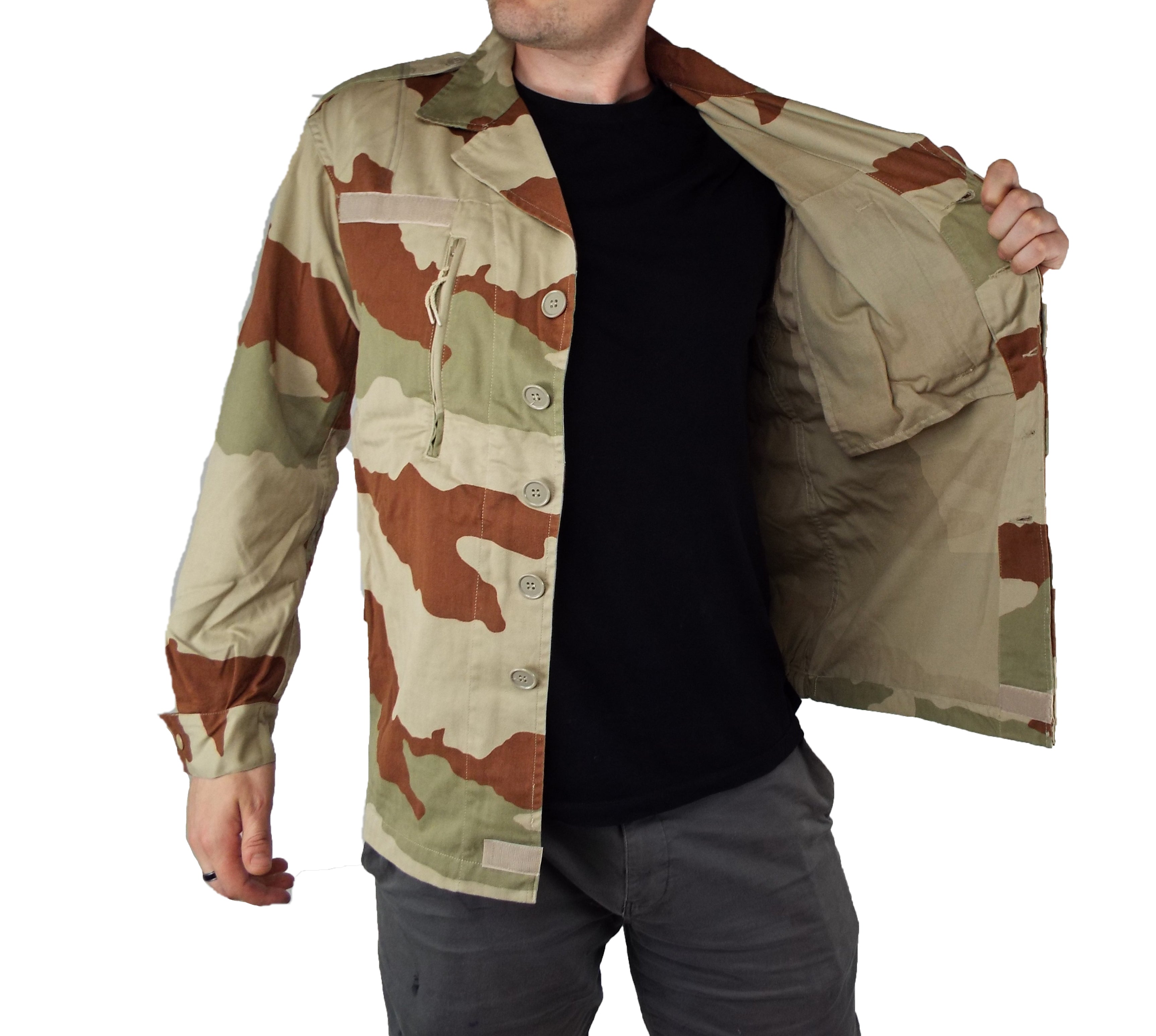 The French Army F2 jacket interior view highlighting the durable poly-cotton lining and the functional dual zipper chest pockets.