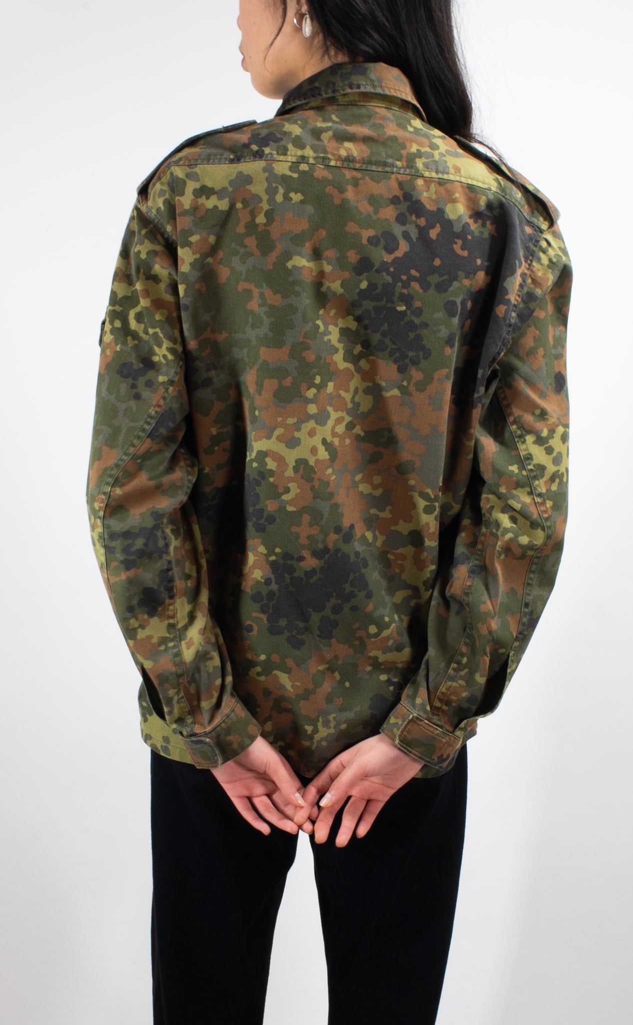 Back view of authentic German Army Flecktarn shirt, showcasing robust construction and the signature 5-colour temperate woodland camouflage.